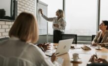 The Power of the Peer-to-Peer Model – A Professional Growth Opportunity for Leaders